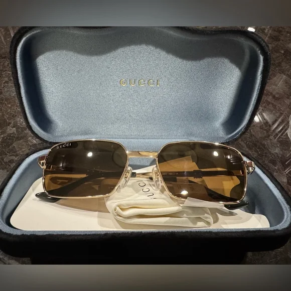 Gucci Gold Sunglasses - Picture 4 of 11